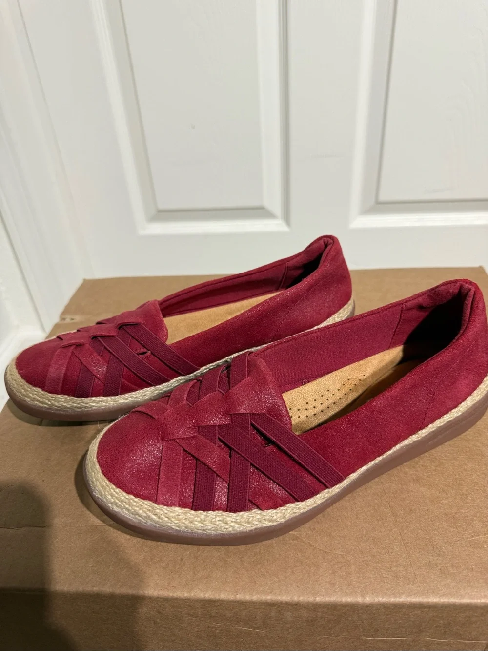 Clarks Elaina Petal Women Burgundy Red Woven Espadrille Loafers US 7